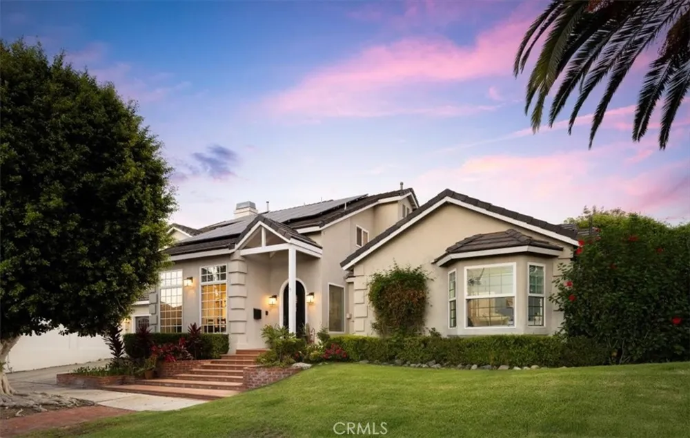 14272 Livingston Tustin, CA 92780