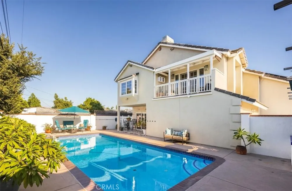 14272 Livingston Tustin, CA 92780