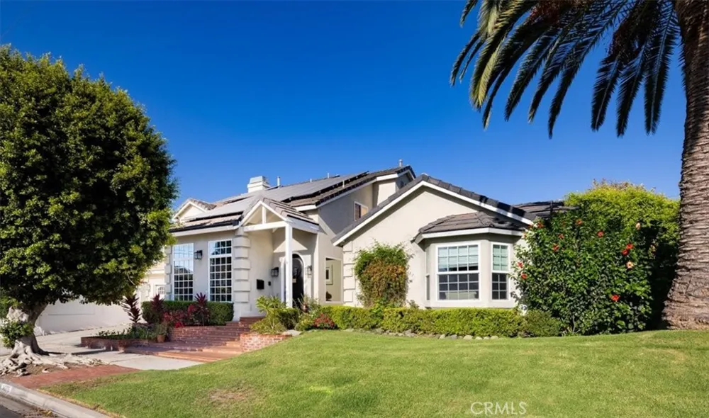 14272 Livingston Tustin, CA 92780