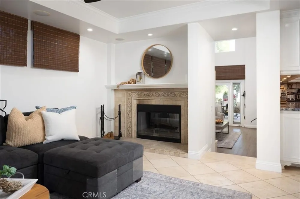 14272 Livingston Tustin, CA 92780