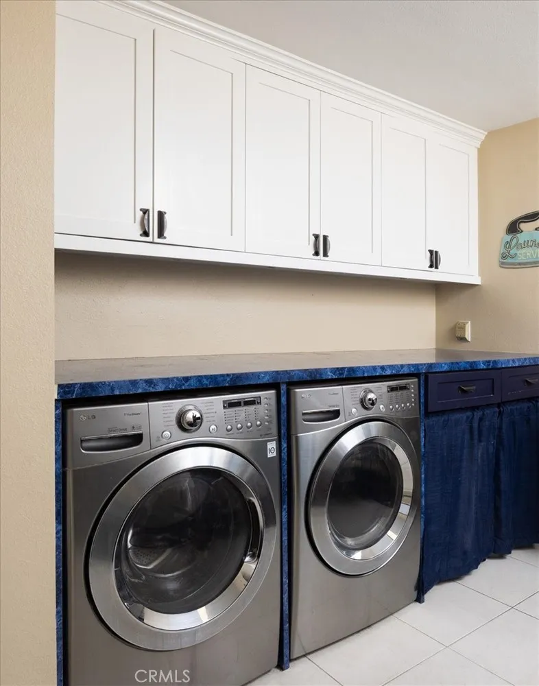 14272 Livingston Tustin, CA 92780