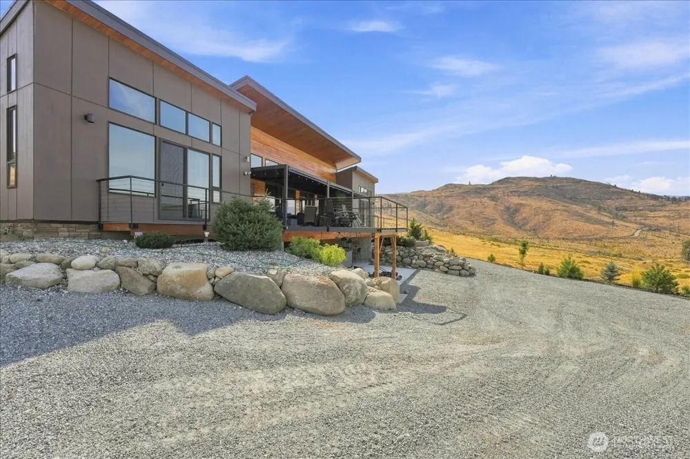 48 Peterson Ranch Road Pateros, WA 98846