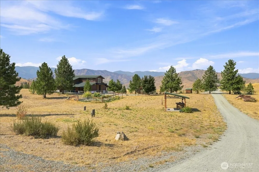 48 Peterson Ranch Road Pateros, WA 98846