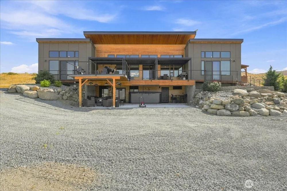 48 Peterson Ranch Road Pateros, WA 98846