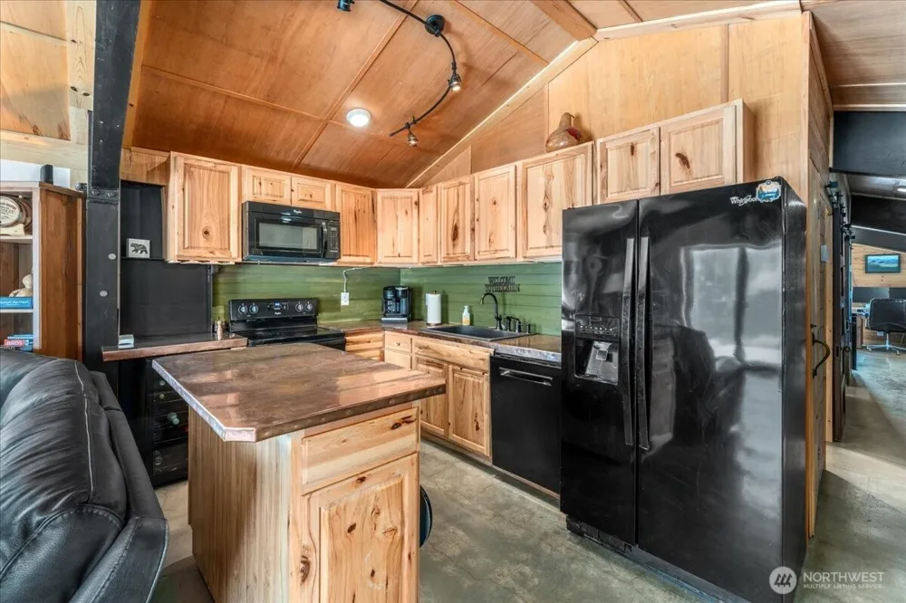 48 Peterson Ranch Road Pateros, WA 98846