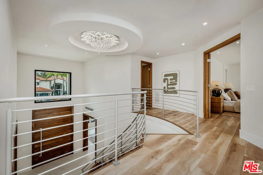 25532 Gaylord Court Calabasas, CA 91302