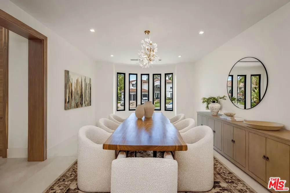 25532 Gaylord Court Calabasas, CA 91302