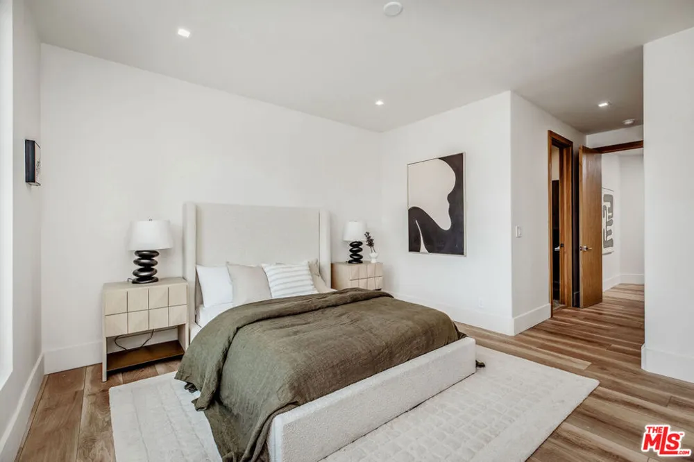 25532 Gaylord Court Calabasas, CA 91302