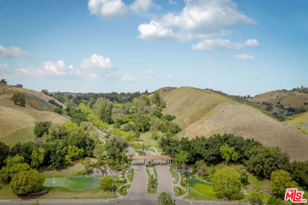 25532 Gaylord Court Calabasas, CA 91302