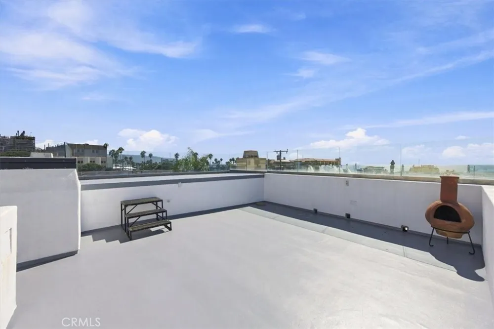 137 Lyndon Street Hermosa Beach, CA 90254