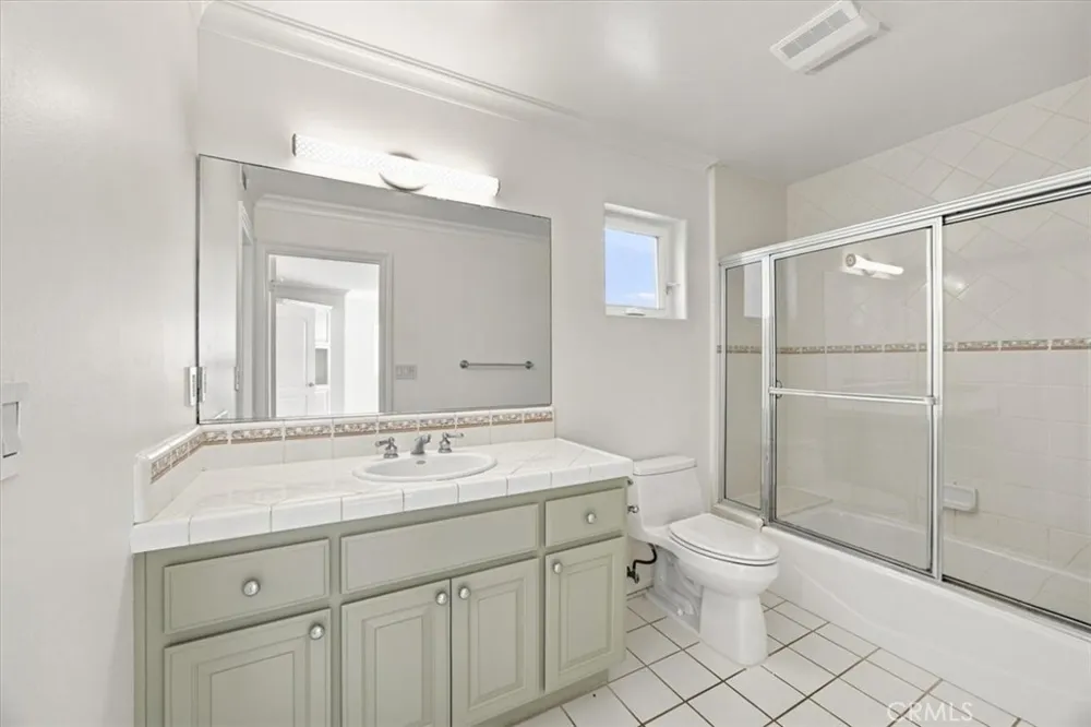 137 Lyndon Street Hermosa Beach, CA 90254