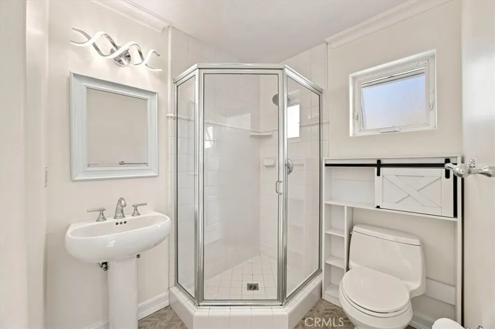 137 Lyndon Street Hermosa Beach, CA 90254