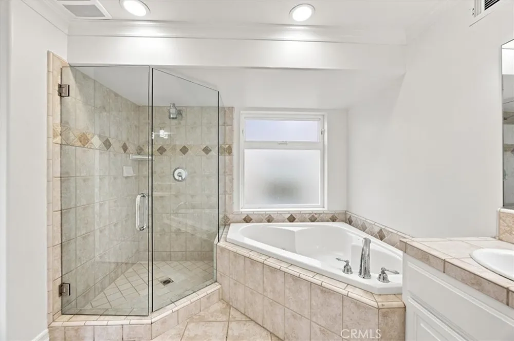 137 Lyndon Street Hermosa Beach, CA 90254
