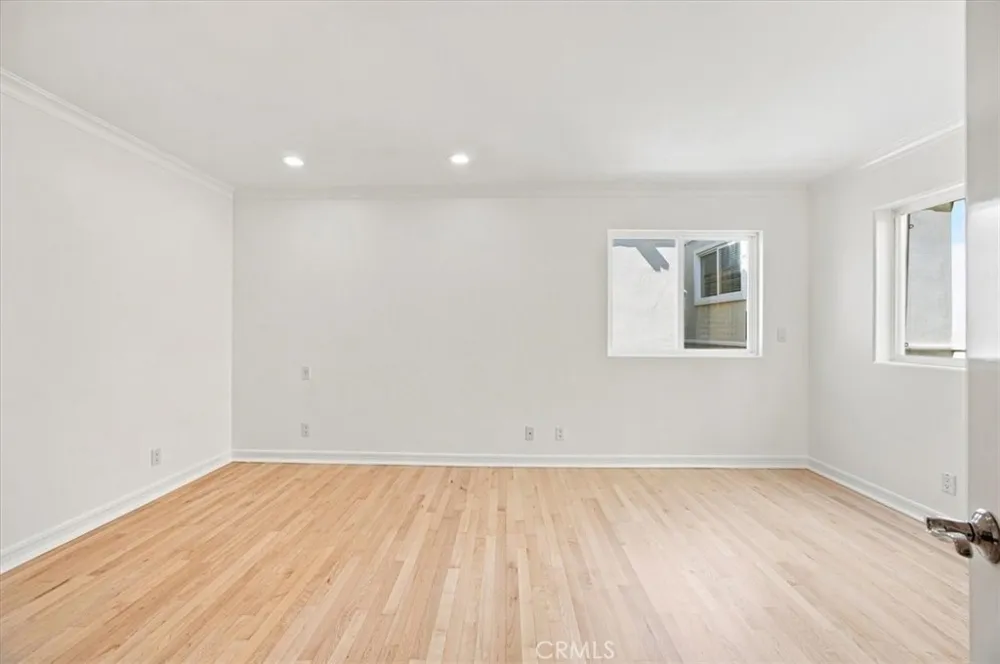 137 Lyndon Street Hermosa Beach, CA 90254