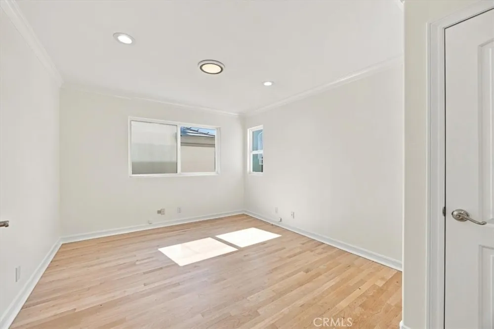 137 Lyndon Street Hermosa Beach, CA 90254