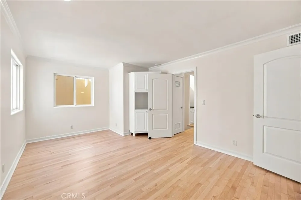 137 Lyndon Street Hermosa Beach, CA 90254