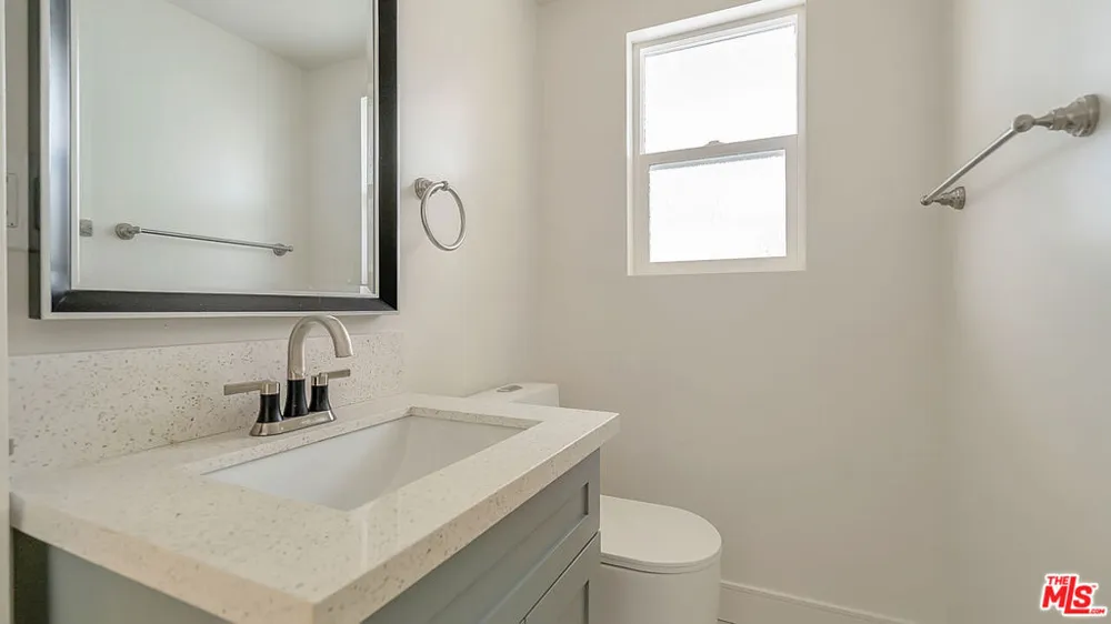 2209 6th Avenue Los Angeles, CA 90018