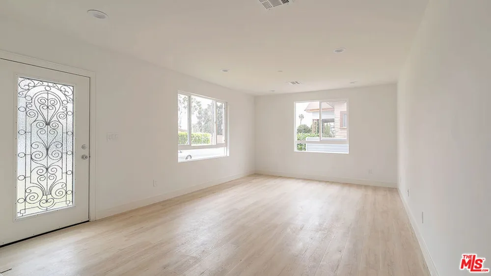 2209 6th Avenue Los Angeles, CA 90018