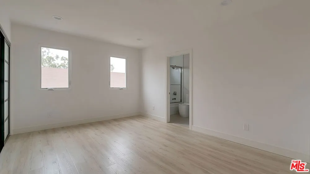 2209 6th Avenue Los Angeles, CA 90018