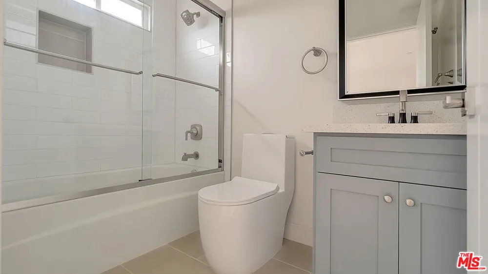 2209 6th Avenue Los Angeles, CA 90018
