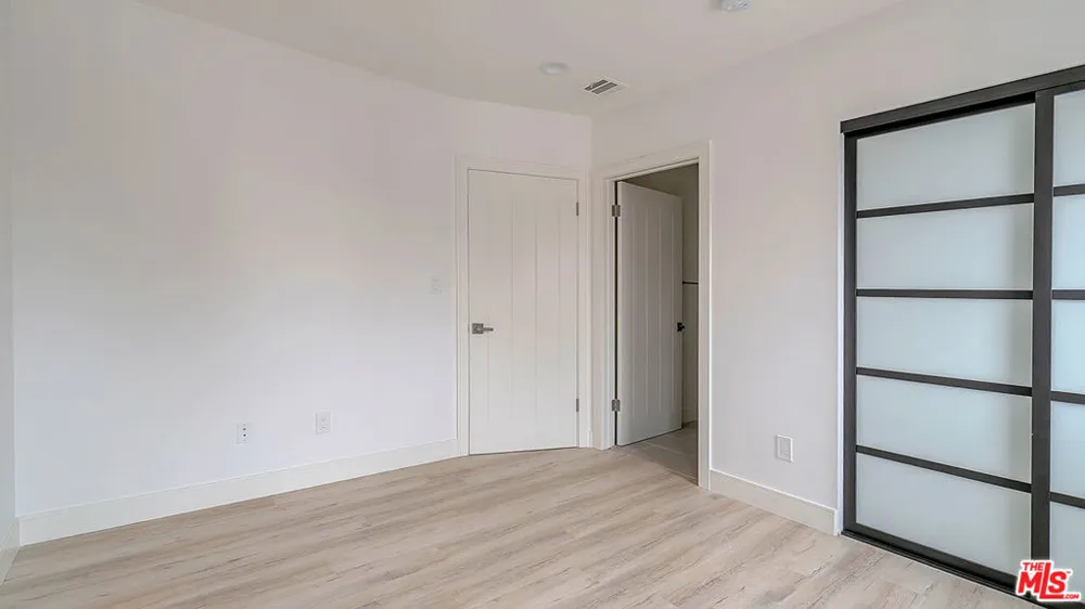 2209 6th Avenue Los Angeles, CA 90018