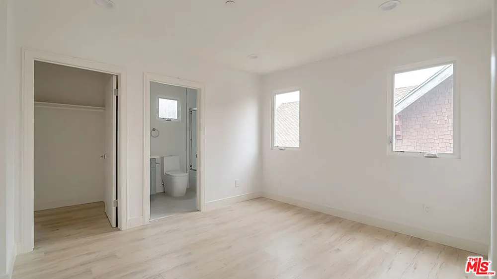 2209 6th Avenue Los Angeles, CA 90018