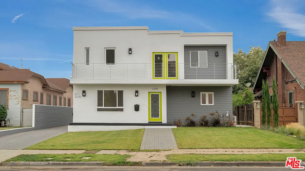 2209 6th Avenue Los Angeles, CA 90018