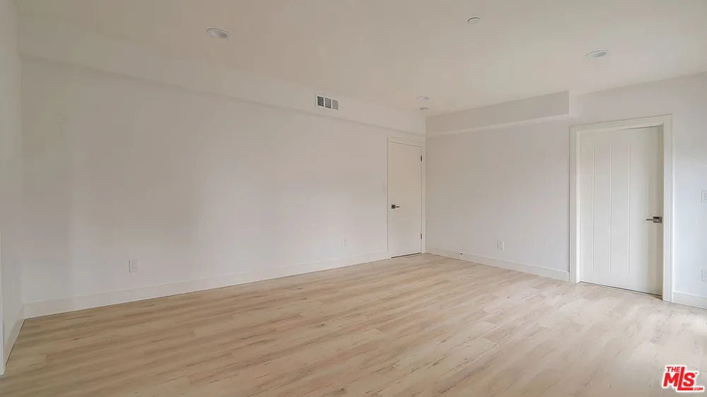 2209 6th Avenue Los Angeles, CA 90018