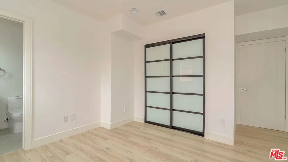 2209 6th Avenue Los Angeles, CA 90018