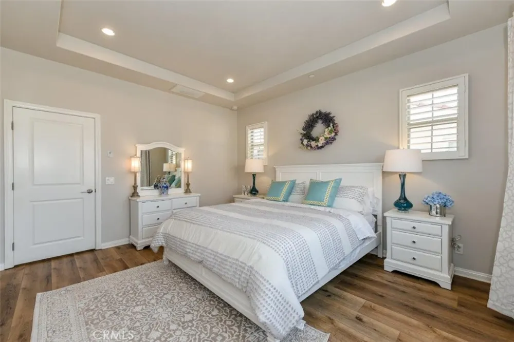 81 Overbrook Irvine, CA 92620