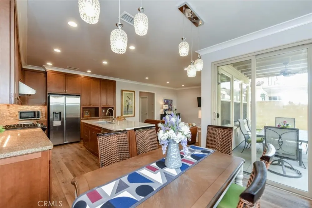81 Overbrook Irvine, CA 92620
