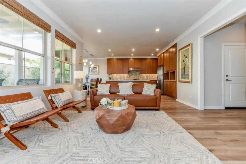 81 Overbrook Irvine, CA 92620