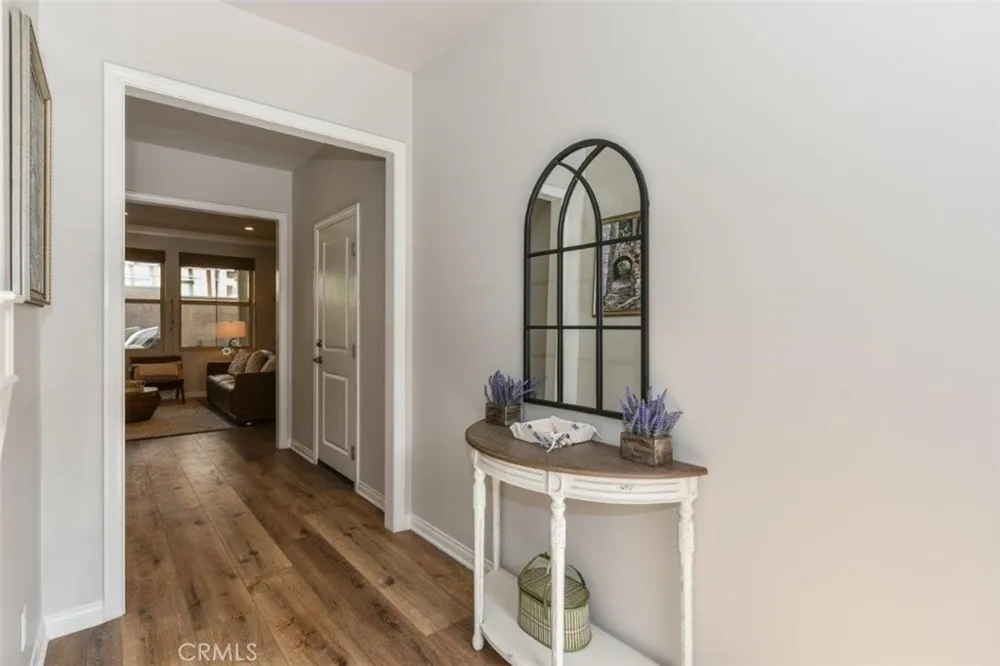 81 Overbrook Irvine, CA 92620