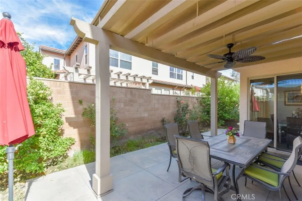 81 Overbrook Irvine, CA 92620