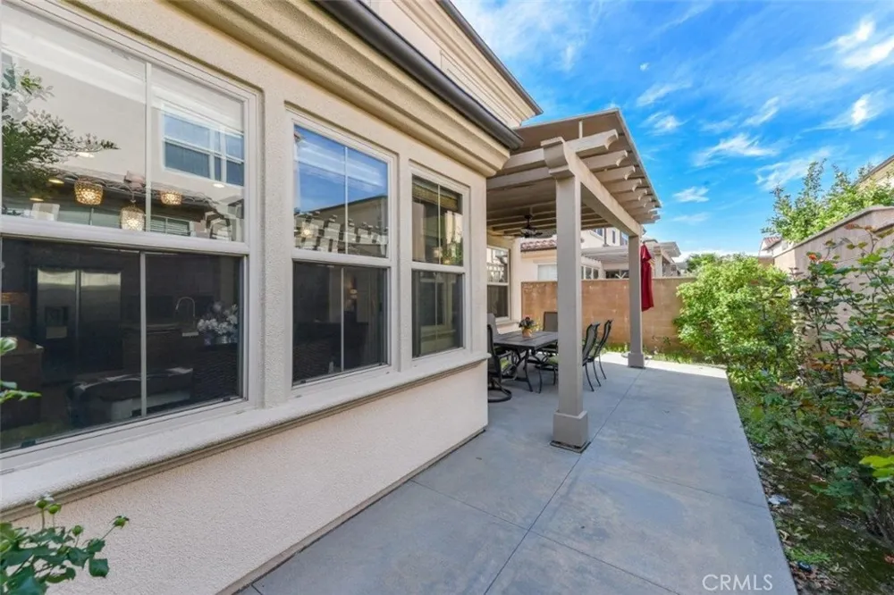 81 Overbrook Irvine, CA 92620