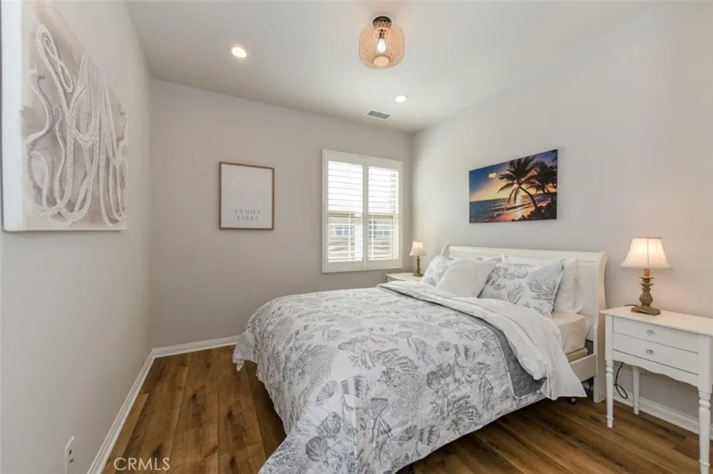81 Overbrook Irvine, CA 92620