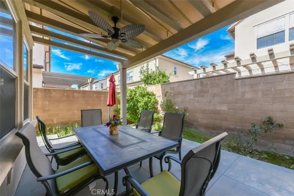81 Overbrook Irvine, CA 92620