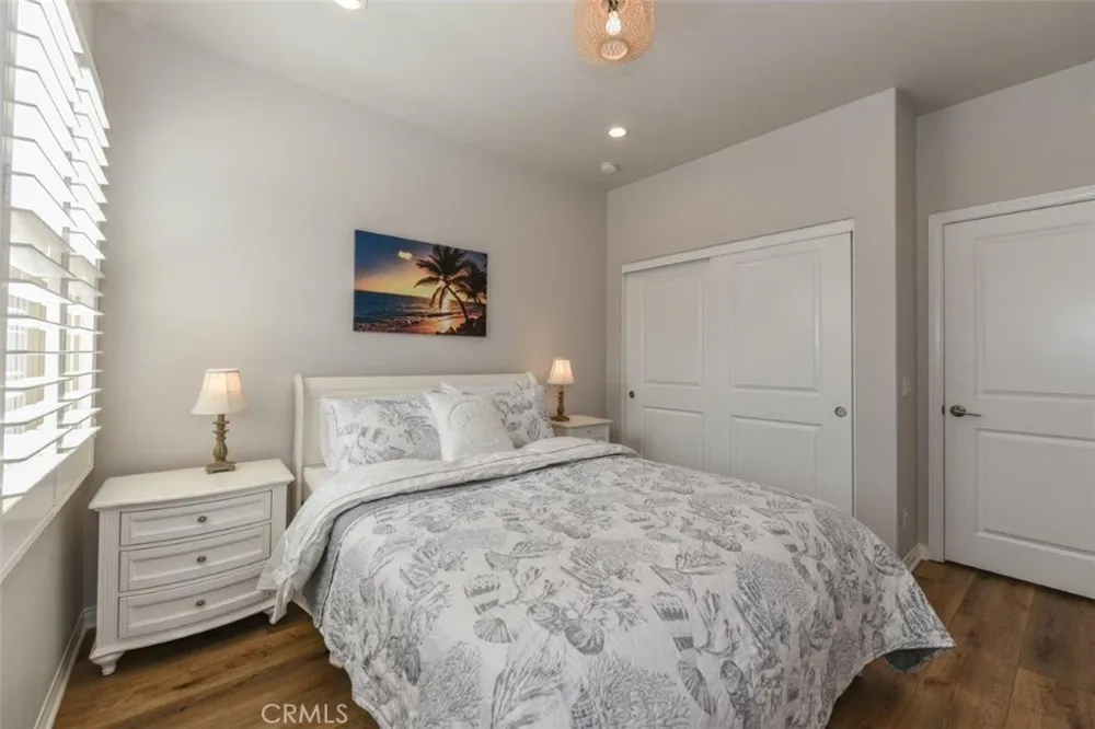 81 Overbrook Irvine, CA 92620