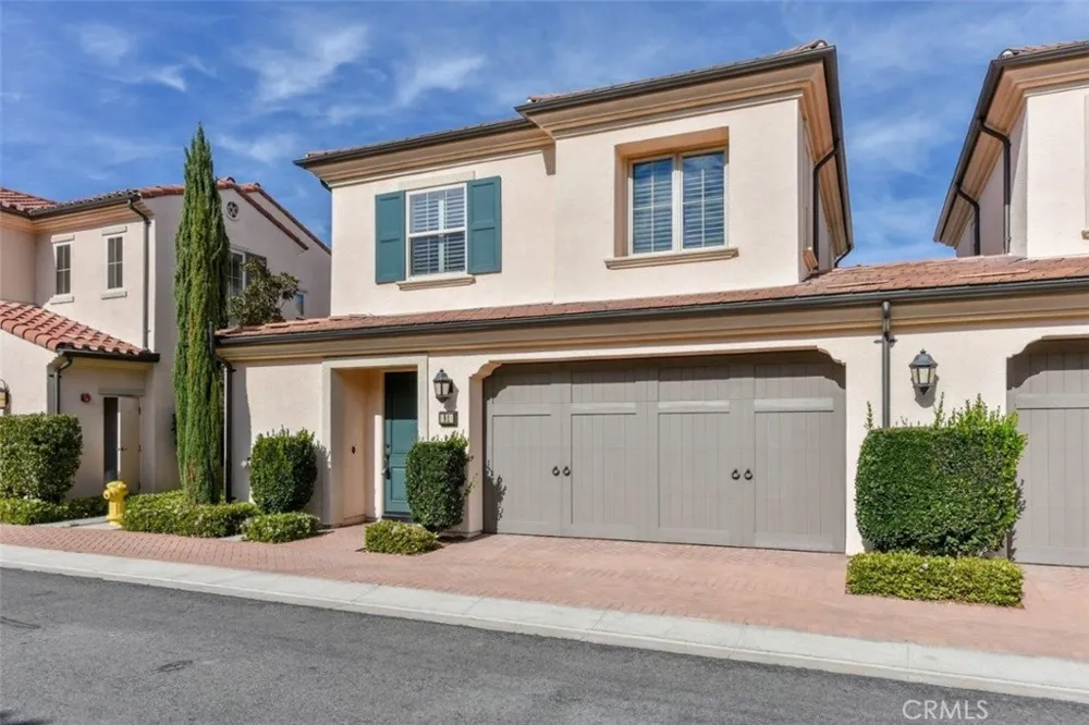 81 Overbrook Irvine, CA 92620