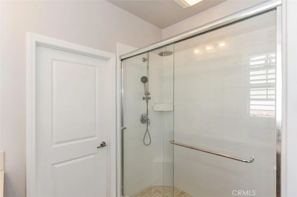 81 Overbrook Irvine, CA 92620