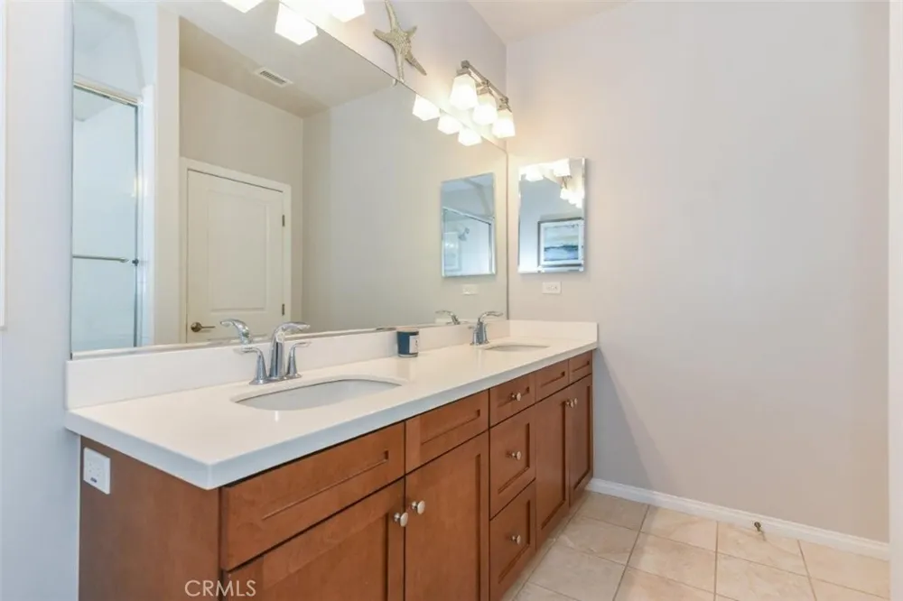81 Overbrook Irvine, CA 92620