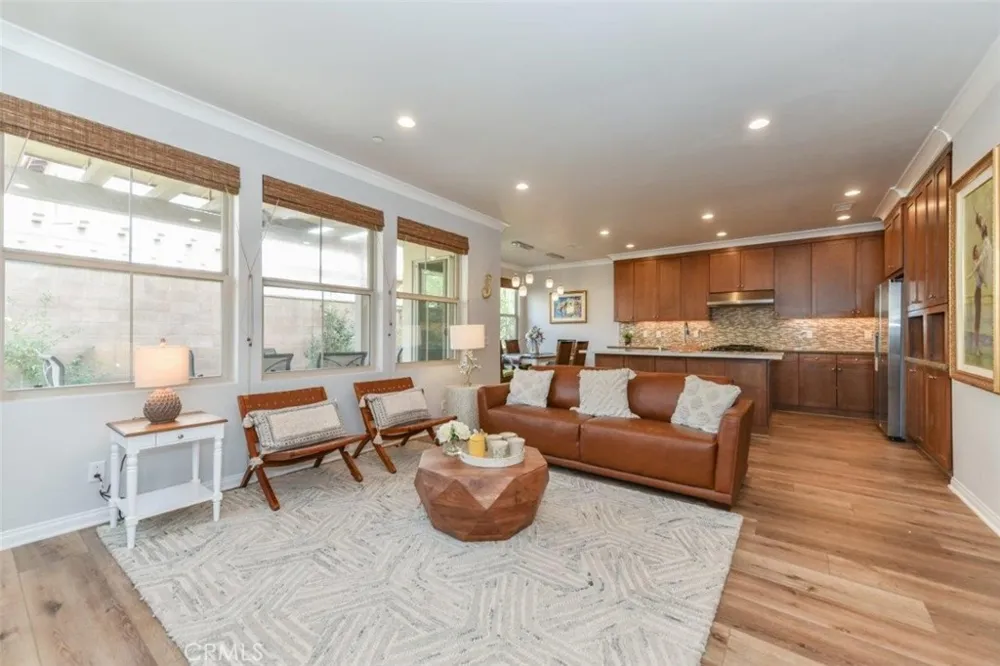 81 Overbrook Irvine, CA 92620