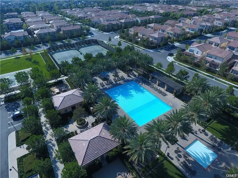 81 Overbrook Irvine, CA 92620