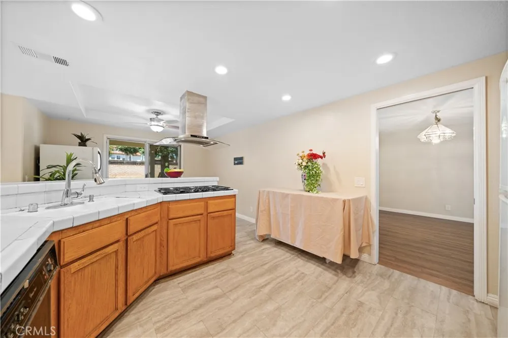 1428 S Helen Avenue Ontario, CA 91762