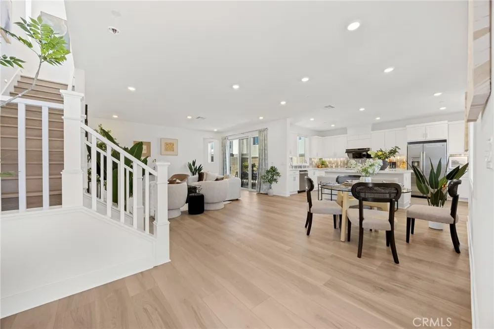 201 Longspur Irvine, CA 92618