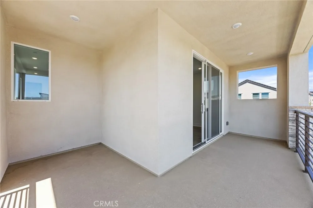 201 Longspur Irvine, CA 92618
