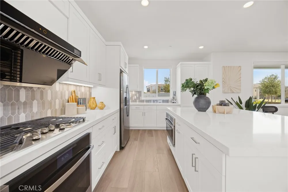 201 Longspur Irvine, CA 92618
