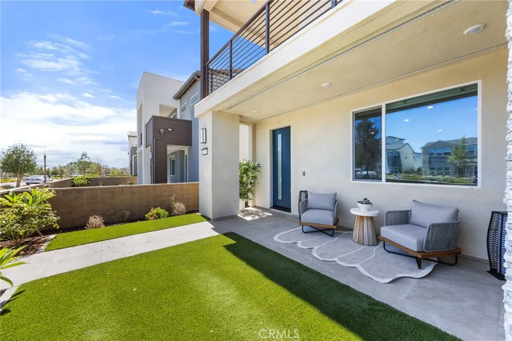 201 Longspur Irvine, CA 92618