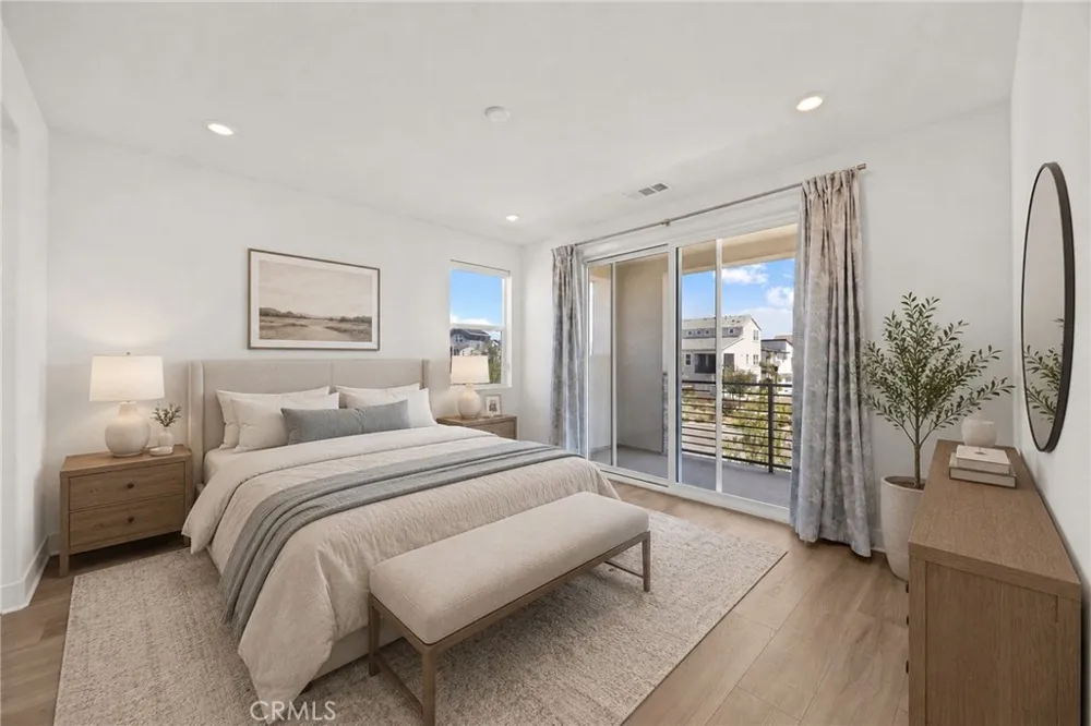201 Longspur Irvine, CA 92618