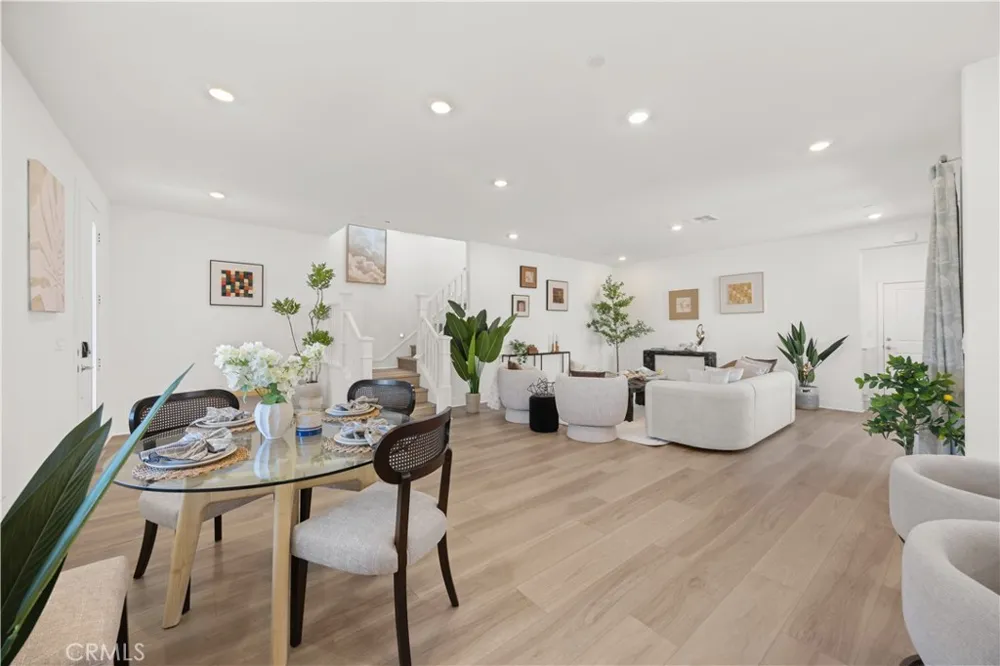 201 Longspur Irvine, CA 92618